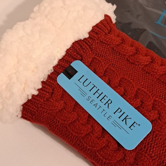 Luther Pike Seattle Red Slipper Socks - Picture 2 of 4